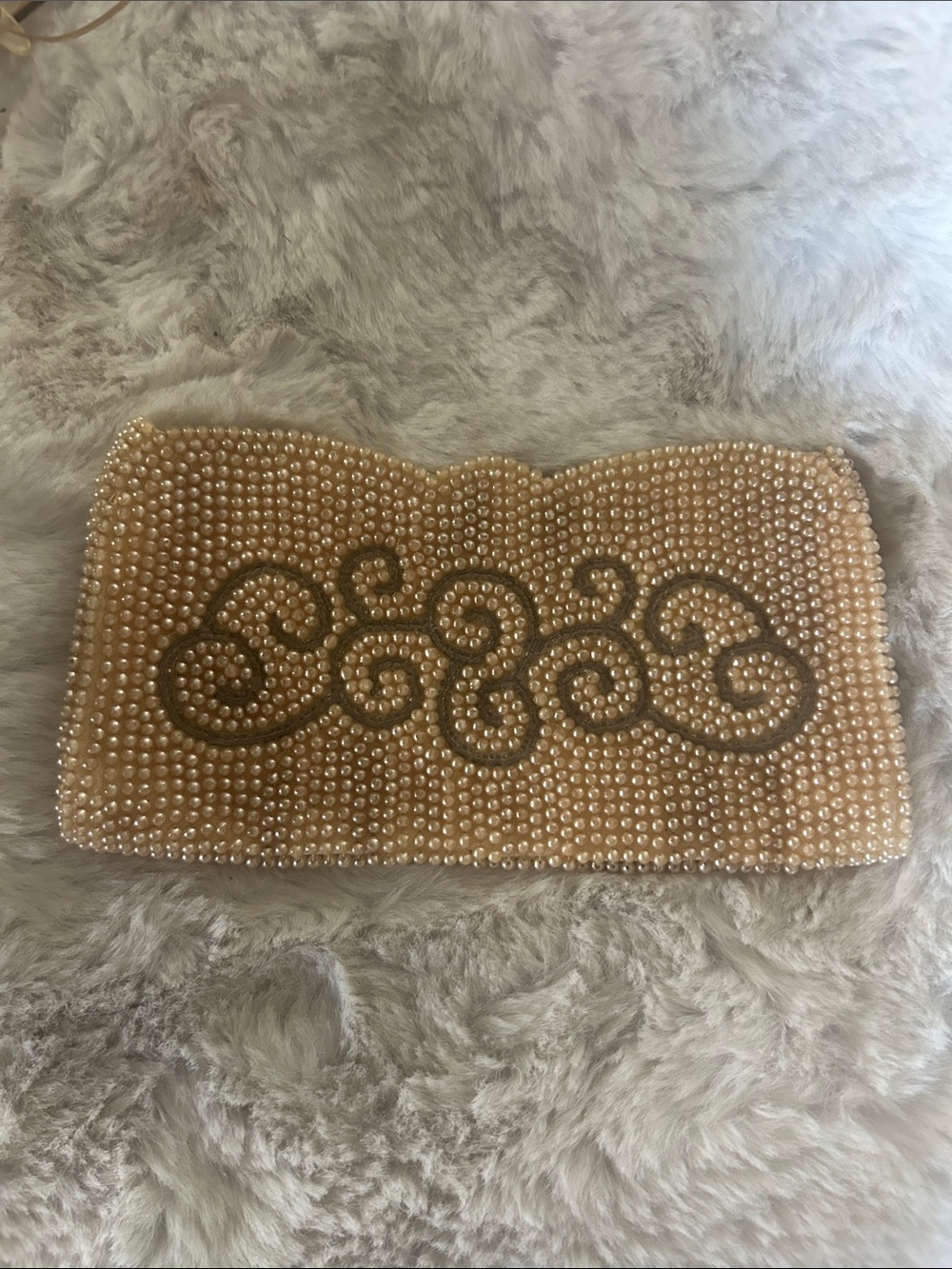 Beautiful Vintage 1940’s-1950’s faux pearl beaded clutch